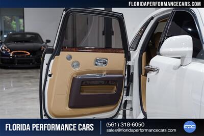 2017 Rolls-Royce Ghost   - Photo 32 - Riviera Beach, FL 33407