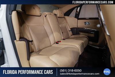 2017 Rolls-Royce Ghost   - Photo 35 - Riviera Beach, FL 33407