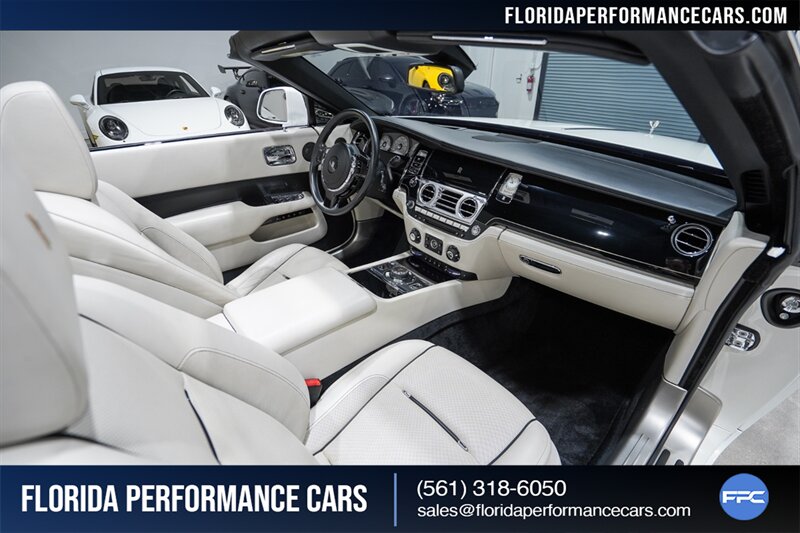 2016 Rolls-Royce Dawn   - Photo 27 - Riviera Beach, FL 33407