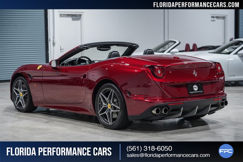 2016 Ferrari California T   - Photo 71 - Riviera Beach, FL 33407