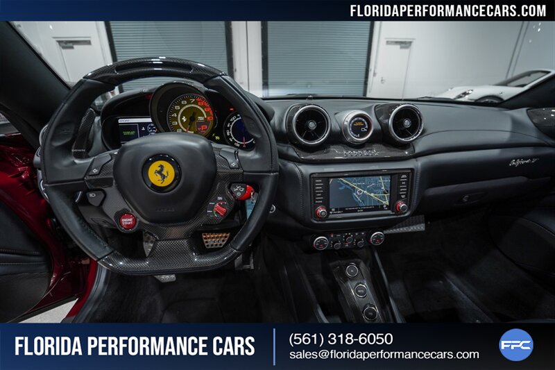 2016 Ferrari California T   - Photo 25 - Riviera Beach, FL 33407