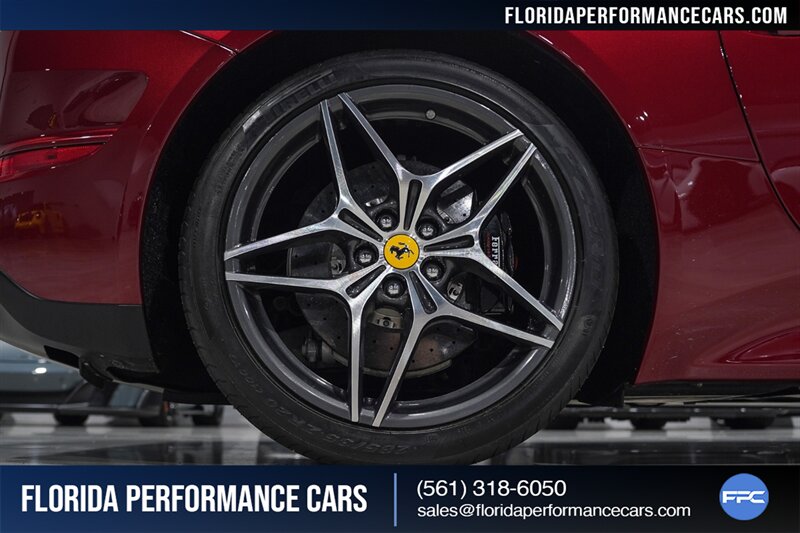 2016 Ferrari California T   - Photo 10 - Riviera Beach, FL 33407