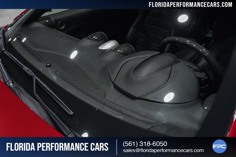 2016 Ferrari California T   - Photo 18 - Riviera Beach, FL 33407