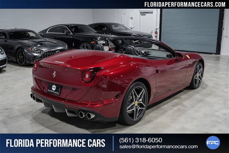 2016 Ferrari California T   - Photo 6 - Riviera Beach, FL 33407