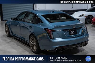 2023 Cadillac CT5-V Blackwing   - Photo 4 - Riviera Beach, FL 33407