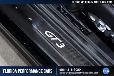 2018 Porsche 911 GT3   - Photo 24 - Riviera Beach, FL 33407