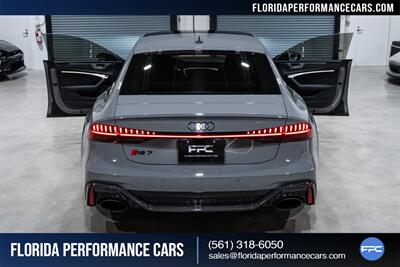 2021 Audi RS 7 4.0T quattro   - Photo 42 - Riviera Beach, FL 33407