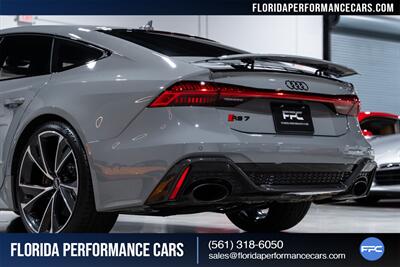 2021 Audi RS 7 4.0T quattro   - Photo 17 - Riviera Beach, FL 33407