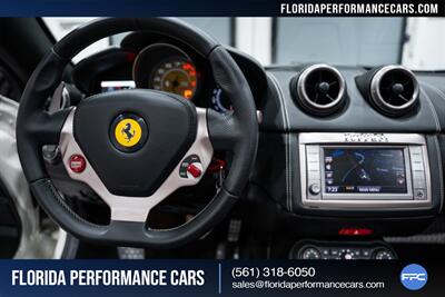 2014 Ferrari California   - Photo 25 - Riviera Beach, FL 33407