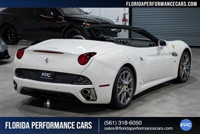 2014 Ferrari California   - Photo 7 - Riviera Beach, FL 33407