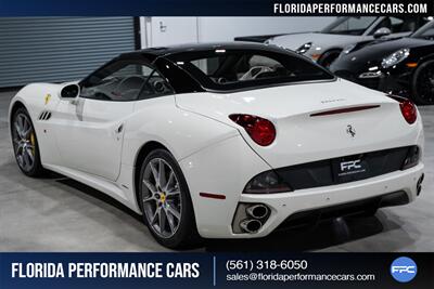 2014 Ferrari California   - Photo 12 - Riviera Beach, FL 33407