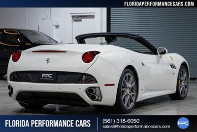2014 Ferrari California   - Photo 6 - Riviera Beach, FL 33407