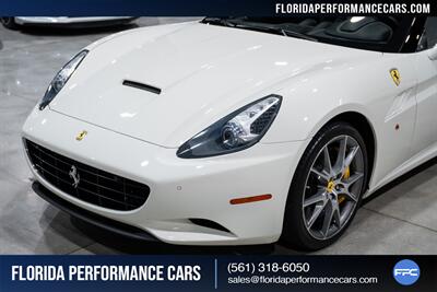 2014 Ferrari California   - Photo 18 - Riviera Beach, FL 33407