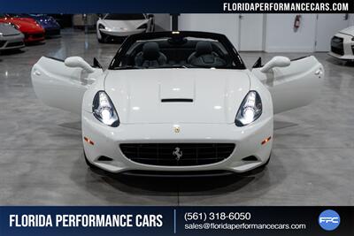 2014 Ferrari California   - Photo 39 - Riviera Beach, FL 33407