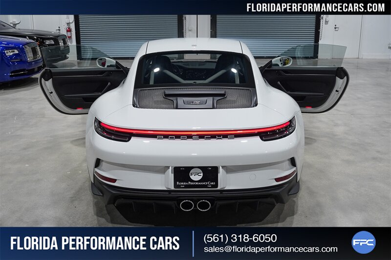 2022 Porsche 911 GT3 Touring   - Photo 37 - Riviera Beach, FL 33407