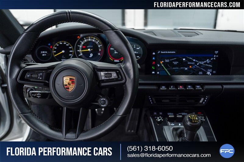 2022 Porsche 911 GT3 Touring   - Photo 22 - Riviera Beach, FL 33407