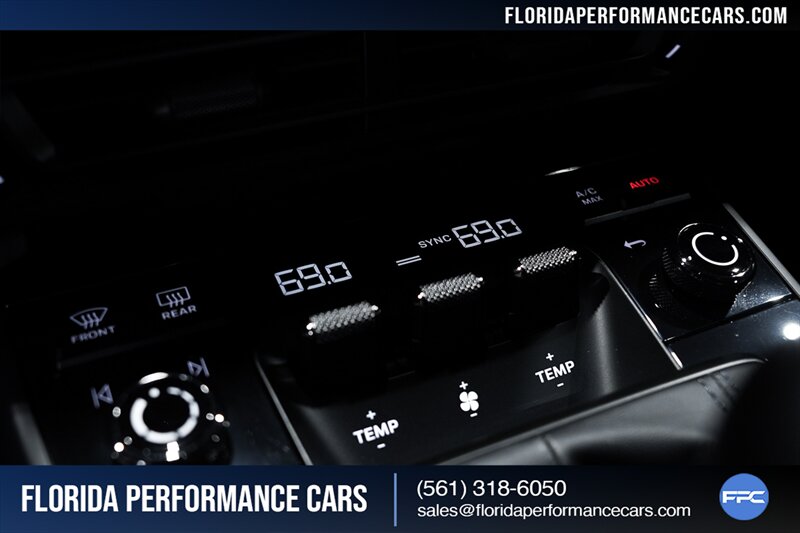 2022 Porsche 911 GT3 Touring   - Photo 49 - Riviera Beach, FL 33407