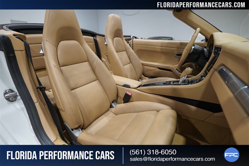 2013 Porsche 911 Carrera   - Photo 28 - Riviera Beach, FL 33407