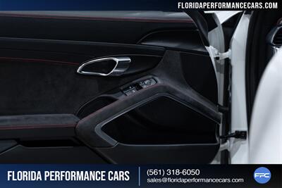 2016 Porsche 911 GT3   - Photo 24 - Riviera Beach, FL 33407