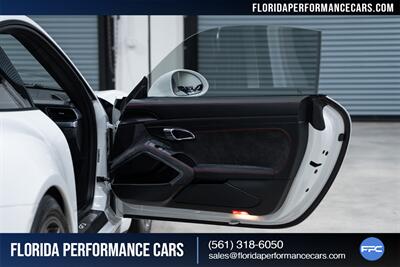 2016 Porsche 911 GT3   - Photo 32 - Riviera Beach, FL 33407