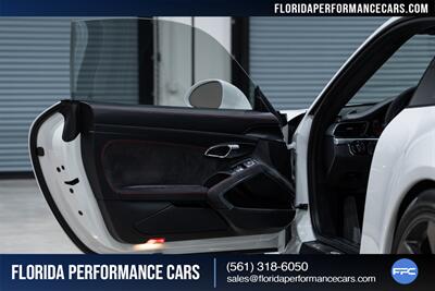 2016 Porsche 911 GT3   - Photo 23 - Riviera Beach, FL 33407