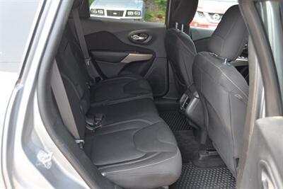 2017 Jeep Cherokee Latitude   - Photo 21 - West Warwick, RI 02893