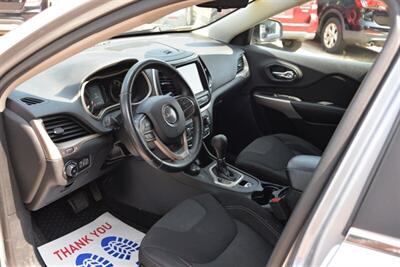 2017 Jeep Cherokee Latitude   - Photo 14 - West Warwick, RI 02893