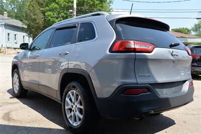2017 Jeep Cherokee Latitude   - Photo 12 - West Warwick, RI 02893