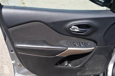 2017 Jeep Cherokee Latitude   - Photo 15 - West Warwick, RI 02893
