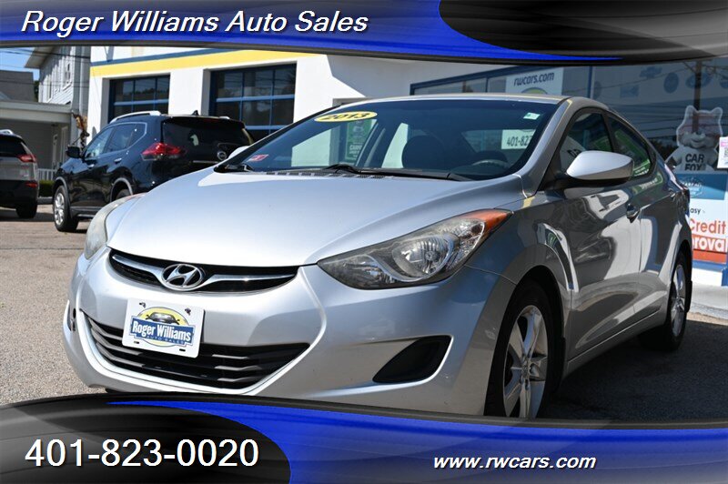 2013 Hyundai ELANTRA GLS  