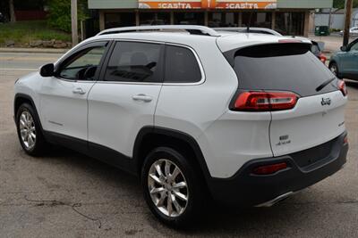 2017 Jeep Cherokee Limited   - Photo 14 - West Warwick, RI 02893
