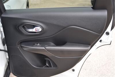 2017 Jeep Cherokee Limited   - Photo 28 - West Warwick, RI 02893