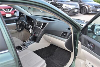 2013 Subaru Outback 2.5i Premium   - Photo 21 - West Warwick, RI 02893