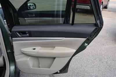 2013 Subaru Outback 2.5i Premium   - Photo 24 - West Warwick, RI 02893
