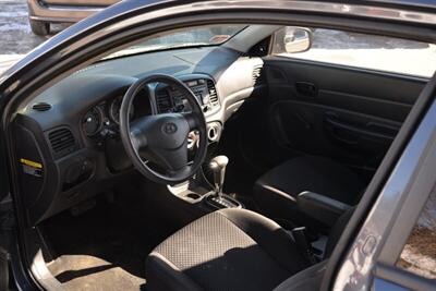 2011 Hyundai Accent GLS   - Photo 13 - West Warwick, RI 02893