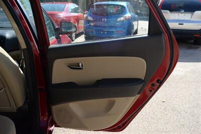 2010 Hyundai Elantra   - Photo 17 - West Warwick, RI 02893