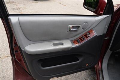 2004 Toyota Highlander   - Photo 19 - West Warwick, RI 02893