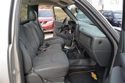 2006 Chevrolet Silverado 1500 Work Truck - Photo 15 - West Warwick, RI 02893
