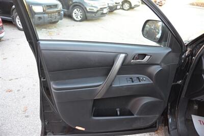 2008 Toyota Highlander Sport - Photo 41 - West Warwick, RI 02893