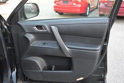 2008 Toyota Highlander Sport - Photo 47 - West Warwick, RI 02893