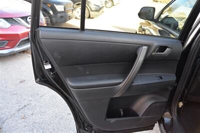 2008 Toyota Highlander Sport - Photo 11 - West Warwick, RI 02893