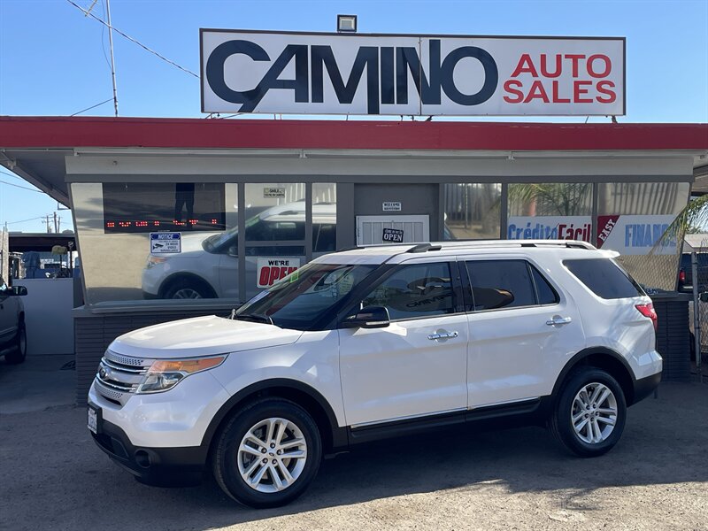 2015 Ford Explorer XLT   - Photo 1 - Bakersfield, CA 93305