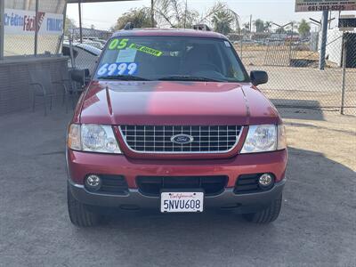 2005 Ford Explorer XLT   - Photo 2 - Bakersfield, CA 93305