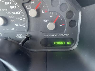 2005 Ford Explorer XLT   - Photo 11 - Bakersfield, CA 93305