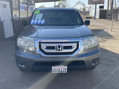 2010 Honda Pilot LX   - Photo 2 - Bakersfield, CA 93305
