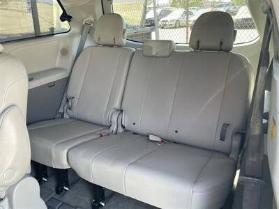 2011 Toyota Sienna XLE 8-Passenger   - Photo 10 - Bakersfield, CA 93305