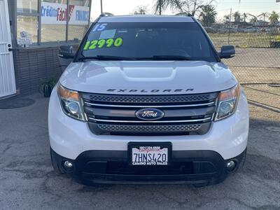 2015 Ford Explorer XLT   - Photo 2 - Bakersfield, CA 93305