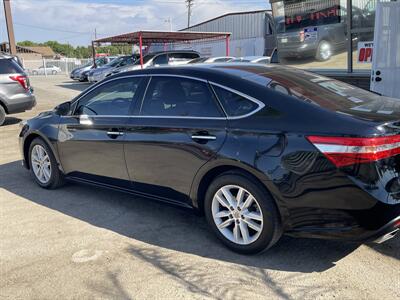 2013 Toyota Avalon XLE   - Photo 6 - Bakersfield, CA 93305