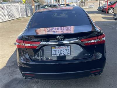 2013 Toyota Avalon XLE   - Photo 5 - Bakersfield, CA 93305