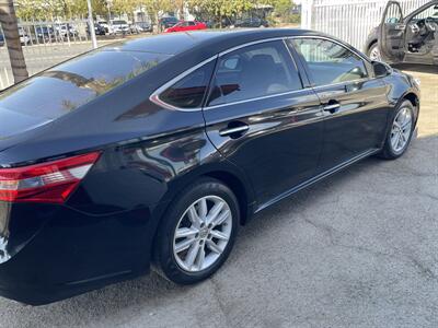 2013 Toyota Avalon XLE   - Photo 4 - Bakersfield, CA 93305